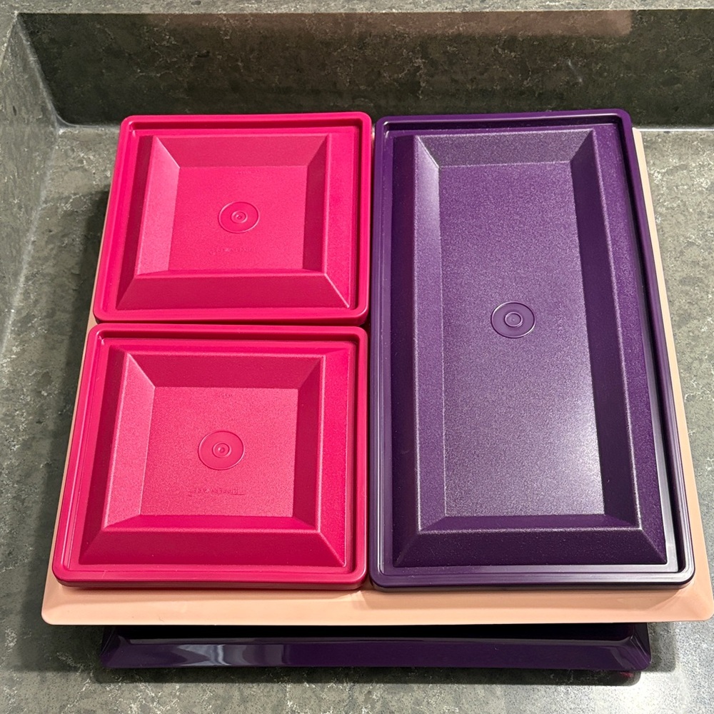 Tupperware 5 Piece Serving  and Food Storage Set - New